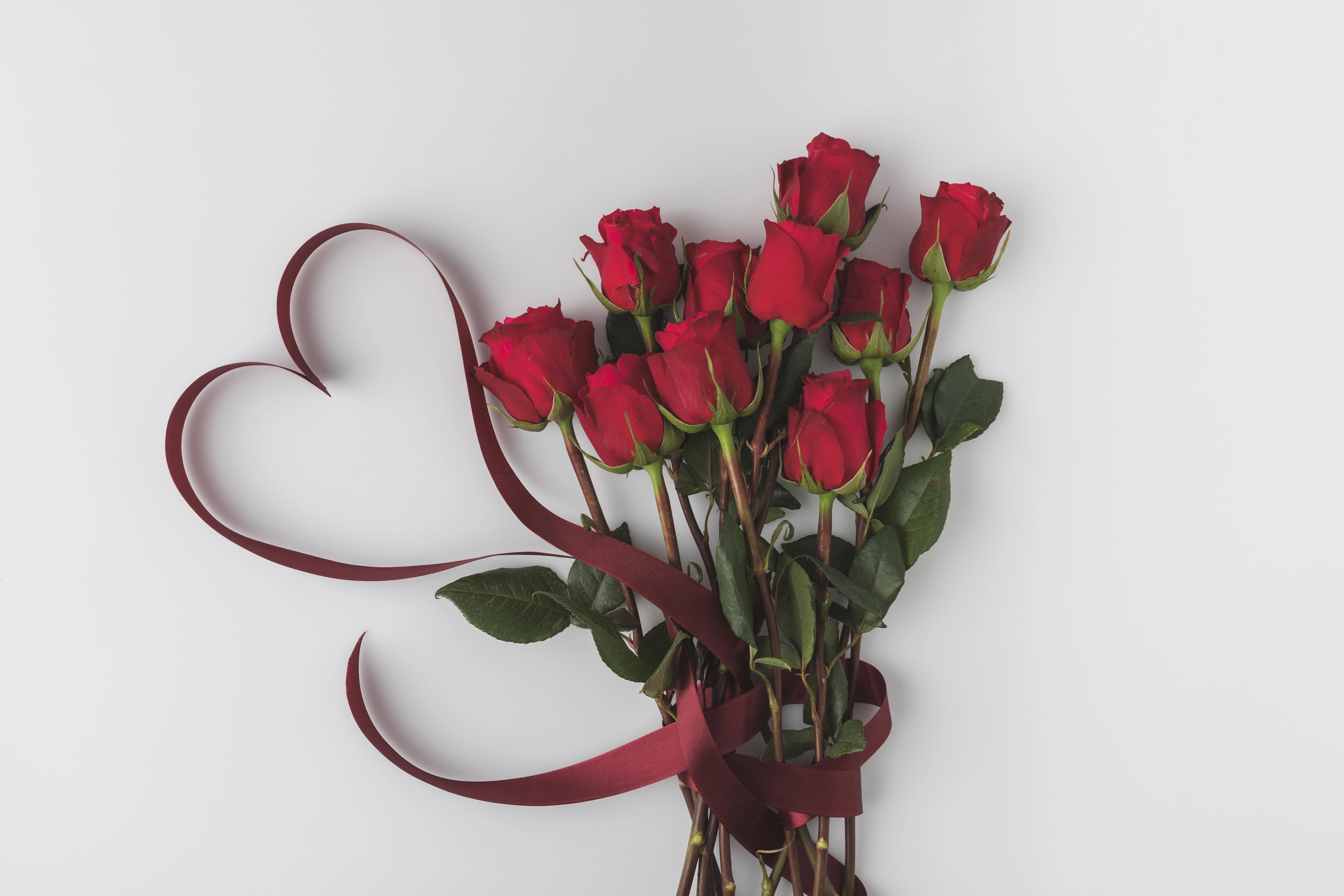 Beyond Red Roses: Creative and Meaningful Blooms for Valentine's Day Gifting